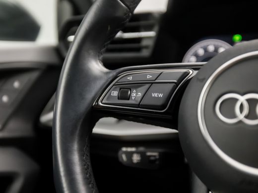 Audi A3 Sportback 30 TFSI Sportline Automaat (APPLE CARPLAY, GROOT NAVI, CAMERA, ADAPTIVE CRUISE, SPORTST... ActivLease financial lease