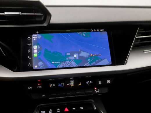 Audi A3 Sportback 30 TFSI Sportline Automaat (APPLE CARPLAY, GROOT NAVI, CAMERA, ADAPTIVE CRUISE, SPORTST... ActivLease financial lease