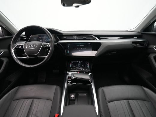 Audi e-tron e-tron 50 quattro Launch edition plus 71 kWh Trekhaak Panoramadak Lederen bekleding Luchtvering ActivLease financial lease