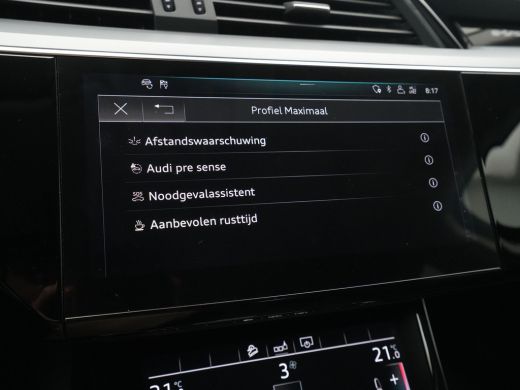 Audi e-tron e-tron 50 quattro Launch edition plus 71 kWh Trekhaak Panoramadak Lederen bekleding Luchtvering ActivLease financial lease