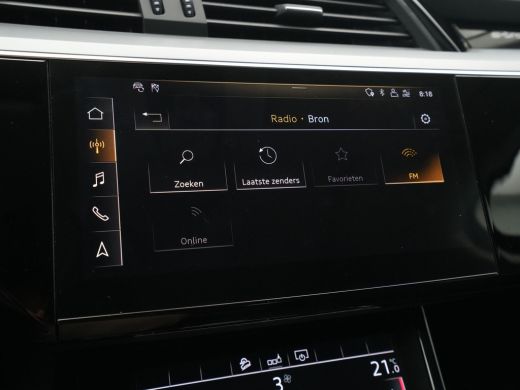 Audi e-tron e-tron 50 quattro Launch edition plus 71 kWh Trekhaak Panoramadak Lederen bekleding Luchtvering ActivLease financial lease