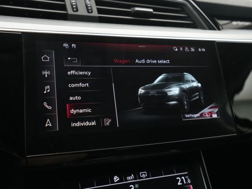Audi e-tron e-tron 50 quattro Launch edition plus 71 kWh Trekhaak Panoramadak Lederen bekleding Luchtvering ActivLease financial lease