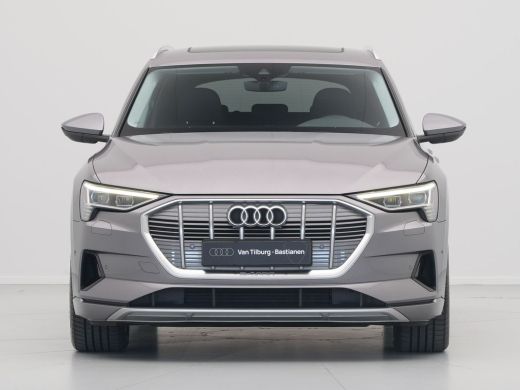 Audi e-tron e-tron 50 quattro Launch edition plus 71 kWh Trekhaak Panoramadak Lederen bekleding Luchtvering ActivLease financial lease