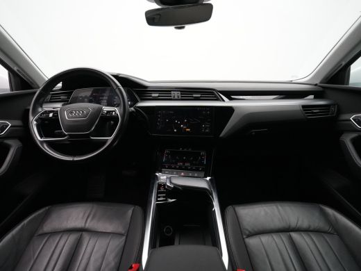 Audi e-tron e-tron 55 quattro advanced 95 kWh Navigatie Leder Camera Stoelverwarming 42 ActivLease financial lease