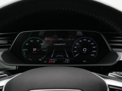 Audi e-tron e-tron 55 quattro advanced 95 kWh Navigatie Leder Camera Stoelverwarming 42 ActivLease financial lease