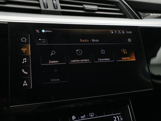 Audi e-tron e-tron 55 quattro advanced 95 kWh Navigatie Leder Camera Stoelverwarming 42 ActivLease financial lease