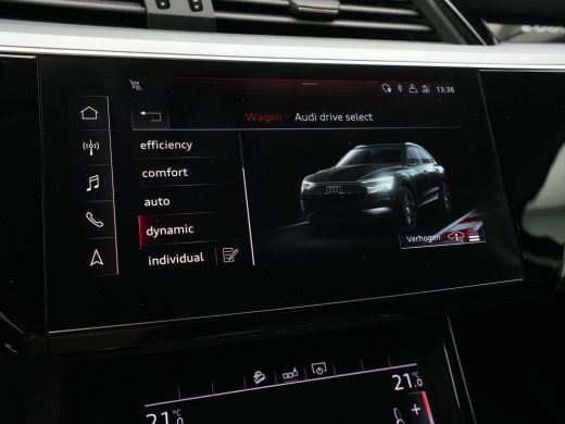 Audi e-tron e-tron 55 quattro advanced 95 kWh Navigatie Leder Camera Stoelverwarming 42 ActivLease financial lease