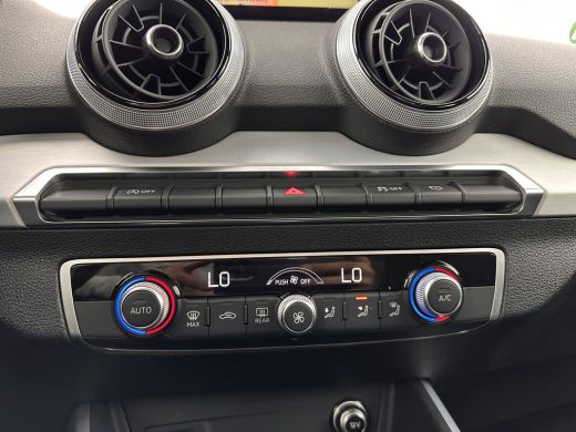 Audi Q2 30 TFSI S Edition S-Line-Sportpack *DIGI-COCKPIT | LEATHER-MICROFIBRE | MATRIX-LED | SPORT-SEATS ... ActivLease financial lease