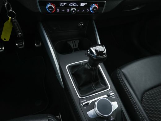 Audi Q2 30 TFSI S Edition S-Line-Sportpack *DIGI-COCKPIT | LEATHER-MICROFIBRE | MATRIX-LED | SPORT-SEATS ... ActivLease financial lease