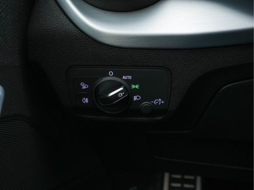 Audi Q2 30 TFSI S Edition S-Line-Sportpack *DIGI-COCKPIT | LEATHER-MICROFIBRE | MATRIX-LED | SPORT-SEATS ... ActivLease financial lease