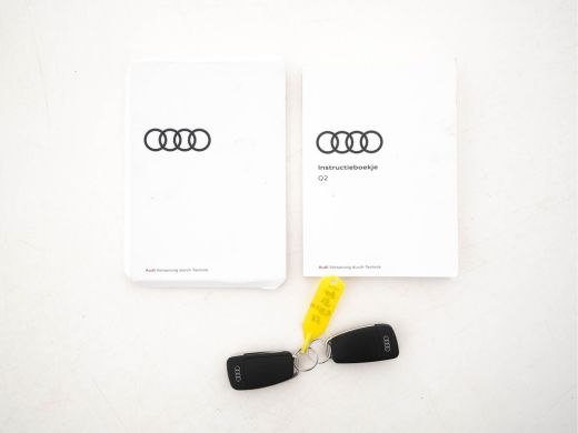 Audi Q2 30 TFSI S Edition S-Line-Sportpack *DIGI-COCKPIT | LEATHER-MICROFIBRE | MATRIX-LED | SPORT-SEATS ... ActivLease financial lease