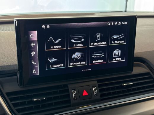 Audi Q5 55 367pk TFSI e S edition Competition | Rood gespoten remzadels | Assistentiepakket City Parking ... ActivLease financial lease