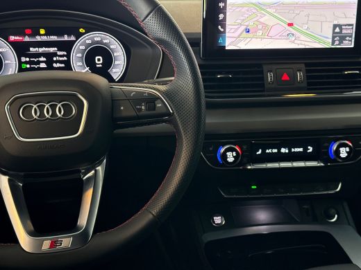 Audi Q5 55 367pk TFSI e S edition Competition | Rood gespoten remzadels | Assistentiepakket City Parking ... ActivLease financial lease