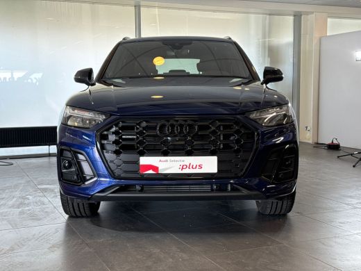 Audi Q5 55 367pk TFSI e S edition Competition | Rood gespoten remzadels | Assistentiepakket City Parking ... ActivLease financial lease
