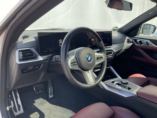 BMW i4 eDrive40 High Executive M-Sport 84 kWh Pano Leder Hud Adap.Cruise Compleet! ActivLease financial lease