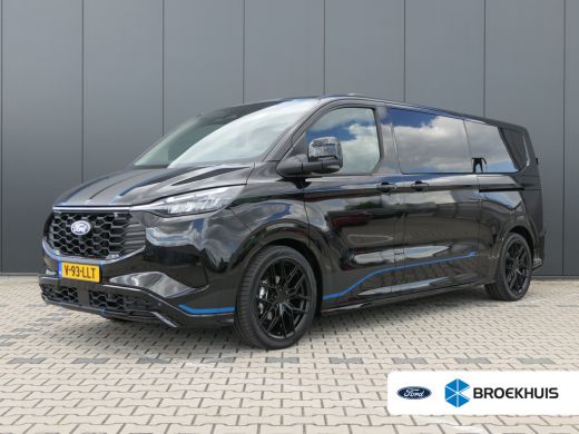 Ford Transit Custom 320 2.5 PHEV L2H1 Sport DC | Dubbele Cabine | 20 Inch | Verlagingsset | Wegklapbare Trekhaak | 36... Ford Transit Custom 320 2.5 PHEV L2H1 Sport DC | Dubbele Cabine | 20 Inch | Verlagingsset | Wegklapbare Trekhaak | 36...