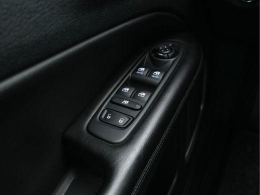 Jeep Compass 1.3T Night-Eagle Aut. *LEATHER-MICROFIBRE | NAVI-FULLMAP | KEYLESS | CAMERA | HEATED-SEATS | COMF... ActivLease financial lease