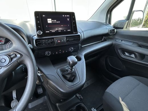 Opel Combo 1.5D 102 PK Standaard / L2H1 / 1E EIG. / AIRCO / CRUISE / NAVI / CAMERA / BLUETOOTH ActivLease financial lease