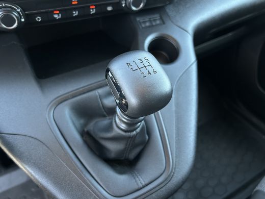 Opel Combo 1.5D 102 PK Standaard / L2H1 / 1E EIG. / AIRCO / CRUISE / NAVI / CAMERA / BLUETOOTH ActivLease financial lease