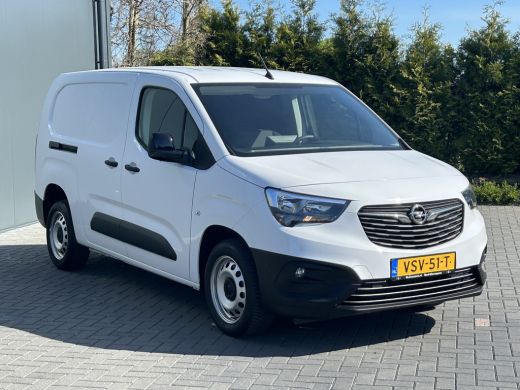 Opel Combo 1.5D 102 PK Standaard / L2H1 / 1E EIG. / AIRCO / CRUISE / NAVI / CAMERA / BLUETOOTH ActivLease financial lease