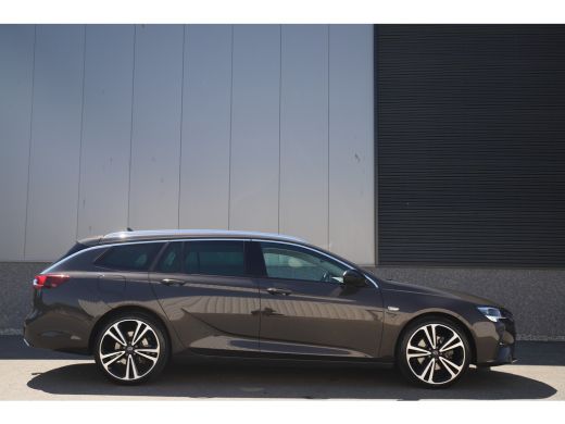 Opel Insignia Sports Tourer 2.0T /200pk/Automaat/Pano-dak/Matrix-Led/Trekhaak/Leder/Virtual ActivLease financial lease