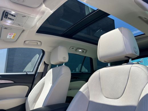 Opel Insignia Sports Tourer 2.0T /200pk/Automaat/Pano-dak/Matrix-Led/Trekhaak/Leder/Virtual ActivLease financial lease