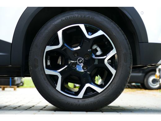 Opel Mokka 1.2 TURBO 130PK ULTIMATE AUTOMAAT / NAVI / ALCANTARA / CLIMA / PDC / 18"LMV / CAMERA / KEYLESS / ... ActivLease financial lease