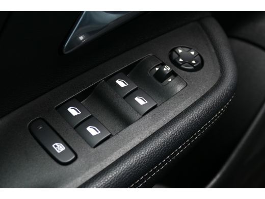 Opel Mokka 1.2 TURBO 130PK ULTIMATE AUTOMAAT / NAVI / ALCANTARA / CLIMA / PDC / 18"LMV / CAMERA / KEYLESS / ... ActivLease financial lease