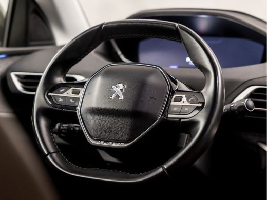 Peugeot 3008 1.2 PureTech Sport (APPLE CARPLAY, GROOT NAVI, MEMORY SEATS, STOELVERWARMING, LEDEREN SPORTSTOELE... ActivLease financial lease
