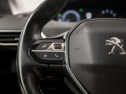 Peugeot 3008 1.2 PureTech Sport (APPLE CARPLAY, GROOT NAVI, MEMORY SEATS, STOELVERWARMING, LEDEREN SPORTSTOELE... ActivLease financial lease