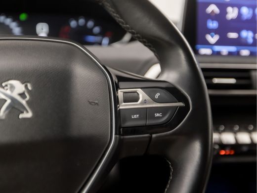 Peugeot 3008 1.2 PureTech Sport (APPLE CARPLAY, GROOT NAVI, MEMORY SEATS, STOELVERWARMING, LEDEREN SPORTSTOELE... ActivLease financial lease