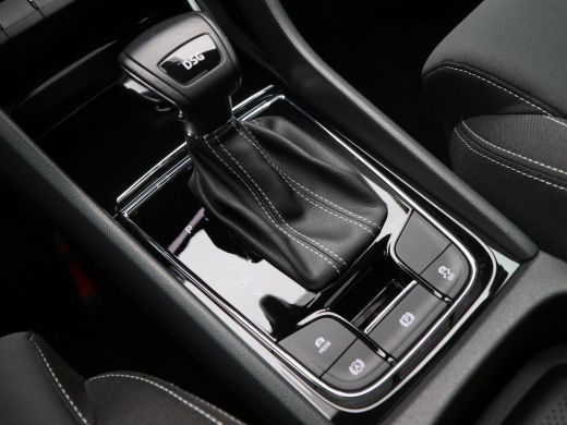 Skoda Karoq 1.5 TSi 150 Pk Automaat Sportline Business | Adaptive Cruise | Climate Control | Panoramadak | St... ActivLease financial lease