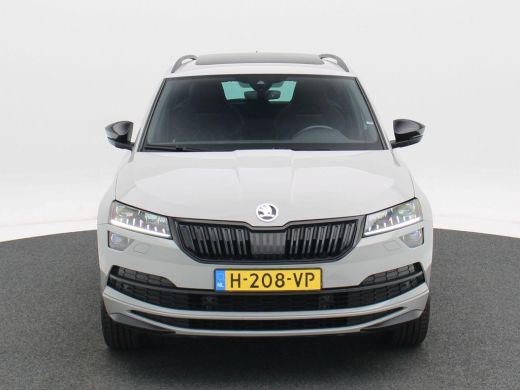 Skoda Karoq 1.5 TSi 150 Pk Automaat Sportline Business | Adaptive Cruise | Climate Control | Panoramadak | St... ActivLease financial lease