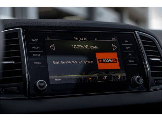 Skoda Karoq 1.5 TSI ACT Business Edition | Panoramadak | Camera | Carplay ActivLease financial lease