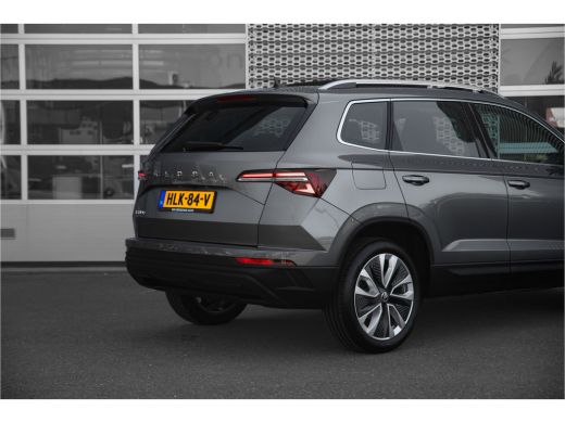 Skoda Karoq 1.5 TSI ACT Business Edition | Panoramadak | Camera | Carplay ActivLease financial lease