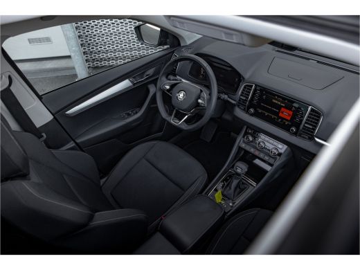 Skoda Karoq 1.5 TSI ACT Business Edition | Panoramadak | Camera | Carplay ActivLease financial lease