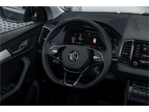 Skoda Karoq 1.5 TSI ACT Business Edition | Panoramadak | Camera | Carplay ActivLease financial lease
