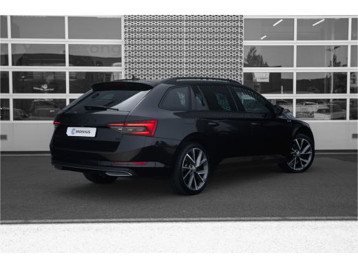 Skoda Superb Combi 1.4 TSI iV 218 pk Sportline Business | Adapt. Cruise | Camera | Navigatie | Stoel- Stuurver... ActivLease financial lease