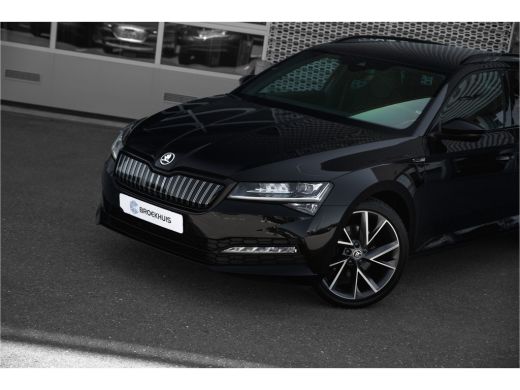 Skoda Superb Combi 1.4 TSI iV 218 pk Sportline Business | Adapt. Cruise | Camera | Navigatie | Stoel- Stuurver... ActivLease financial lease