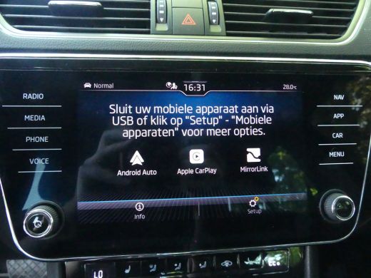 Skoda Superb Combi 1.4 TSI iV 218PK Business Edition Plus | ADAPTIVE CRUISE | ELEKTRISCHE ACHTERKLEP | STOELVE... ActivLease financial lease