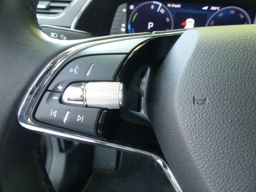 Skoda Superb Combi 1.4 TSI iV 218PK Business Edition Plus | ADAPTIVE CRUISE | ELEKTRISCHE ACHTERKLEP | STOELVE... ActivLease financial lease