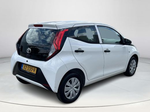Toyota Aygo 1.0 VVT-i x-fun ActivLease financial lease