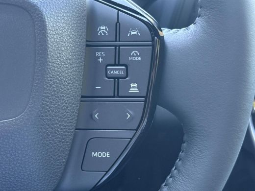 Toyota bZ4X Dynamic 71 kWh **NIEUWE AUTO/ PANORAMADAK/ DIRECT LEVERBAAR** ActivLease financial lease