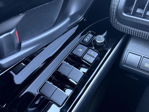 Toyota bZ4X Dynamic 71 kWh **NIEUWE AUTO/ PANORAMADAK/ DIRECT LEVERBAAR** ActivLease financial lease