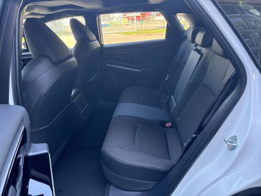 Toyota bZ4X Dynamic 71 kWh **NIEUWE AUTO/ PANORAMADAK/ DIRECT LEVERBAAR** ActivLease financial lease