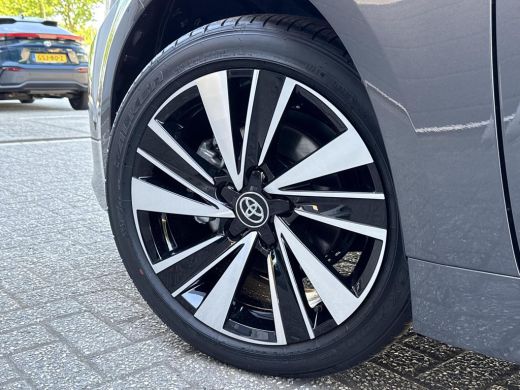 Toyota Corolla Touring Sports Hybrid 140 Dynamic **NIEUWE AUTO** ActivLease financial lease
