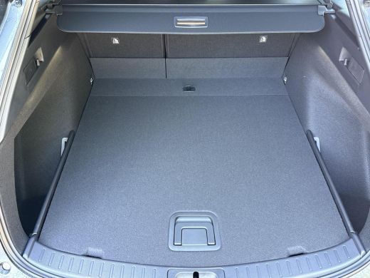 Toyota Corolla Touring Sports Hybrid 140 Dynamic **NIEUWE AUTO** ActivLease financial lease
