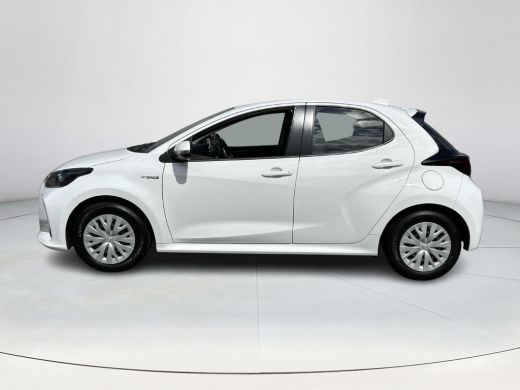 Toyota Yaris 1.5 Hybrid Active ActivLease financial lease