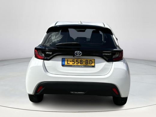 Toyota Yaris 1.5 Hybrid Active ActivLease financial lease