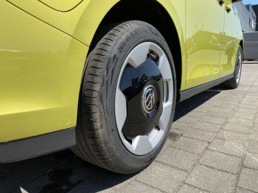 Volkswagen ID. Buzz Cargo Cargo Bulli edition 79 kWh | 360 Camera | App Connect | Trekhaak | 3 Zits ActivLease financial lease